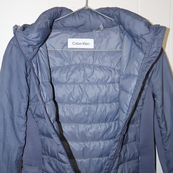 Calvin Klein Lightweight Puffer Jacket – Blue (Women’s XS) - Picture 5 of 10